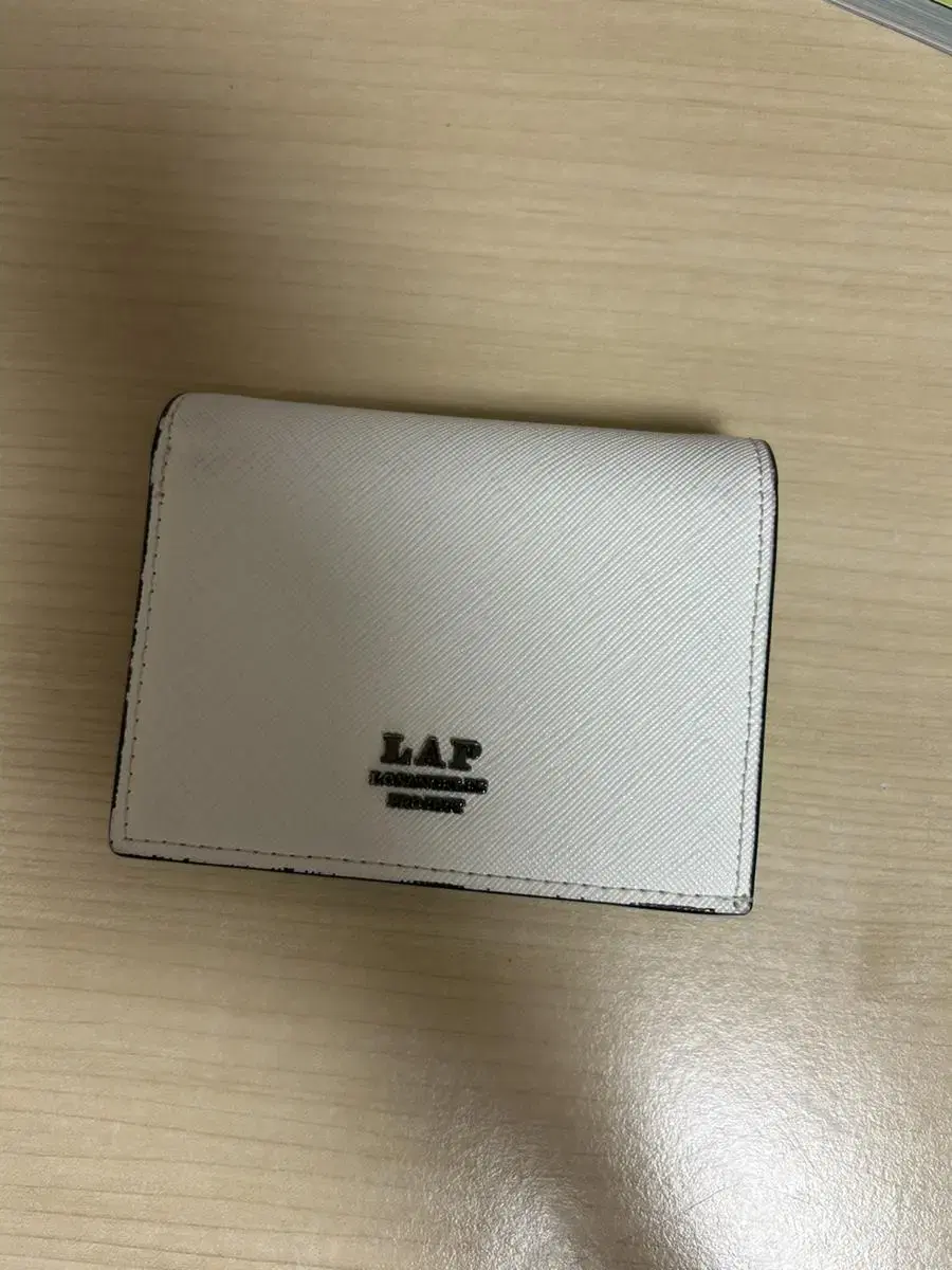 Leap Adela Chaincross Wallet