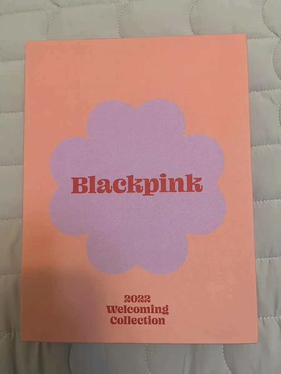 Welcoming Collection 2022 Black Pink