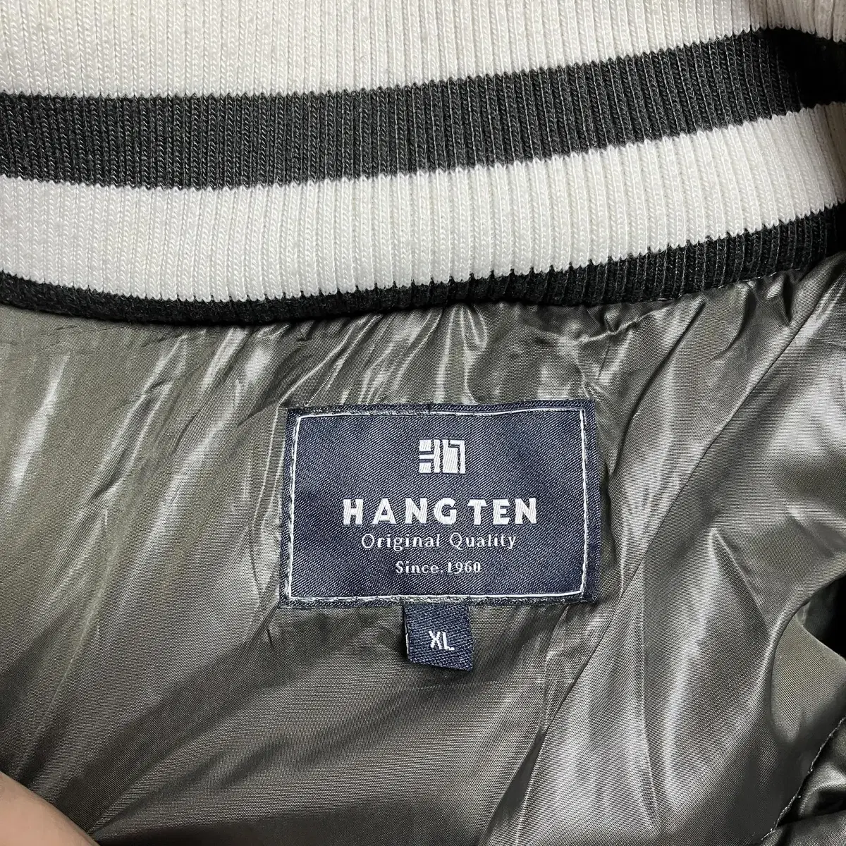 Hangten 빈티지 유광패딩 XL (A63-1)