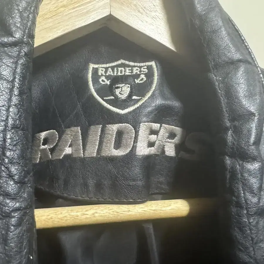 Raiders 가죽 조끼