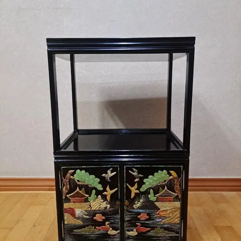 Living Room Furniture 자개,자개장식장,자개장,옥돌장식장,고가구 on Bunjang Global Site.