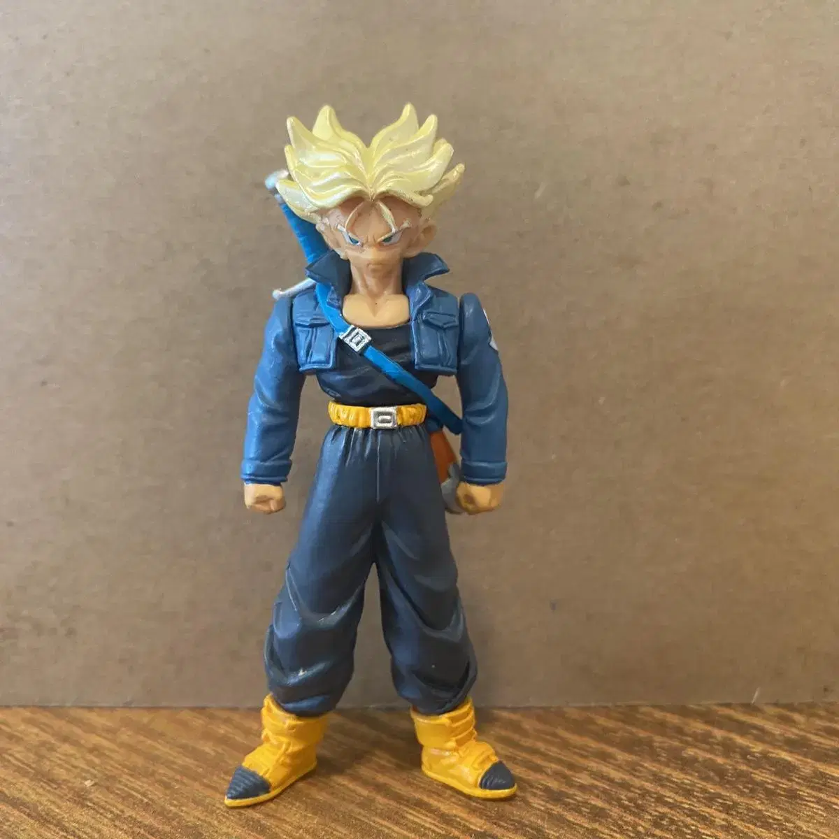 Dragon Ball Trunks figure (lost the base, so I'm selling it cheap.