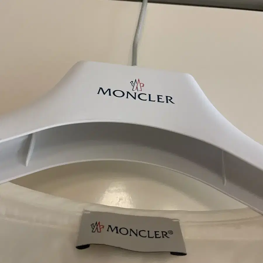 [MONCLER] 새제품 몽클레르 2024 S/S 다운 베스트