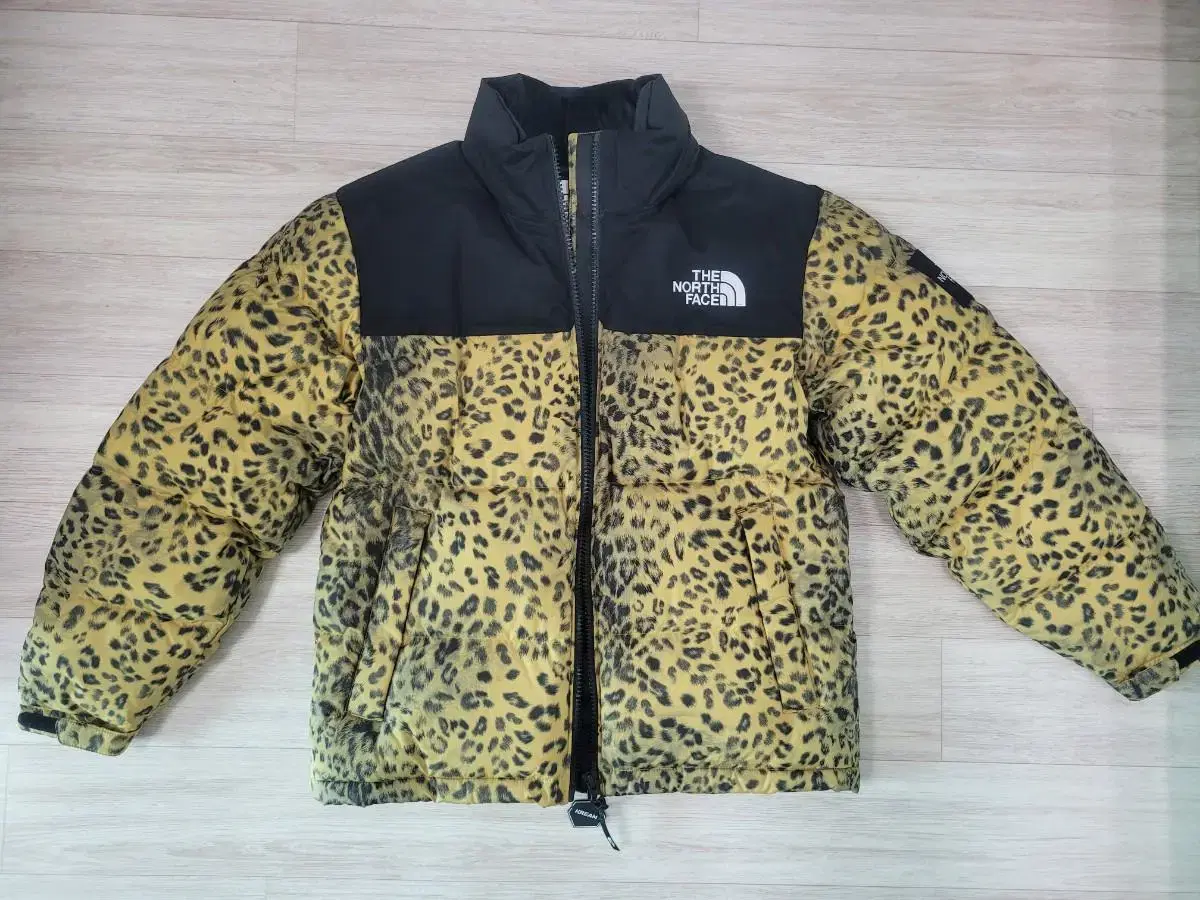 The North Face White Label Novelty Nubby Down Jacket Printed Gold