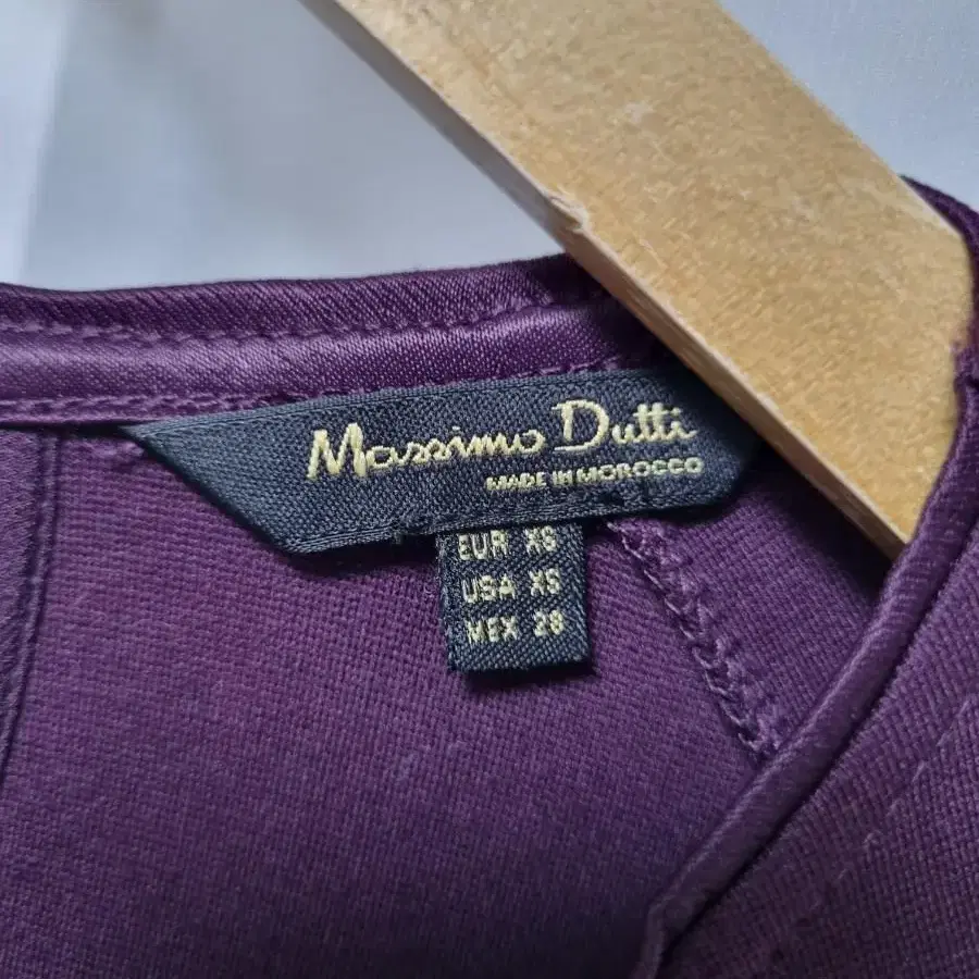 XS 마시모두띠 Massimo Dutti 플레어소매 포인트 심플 원피스