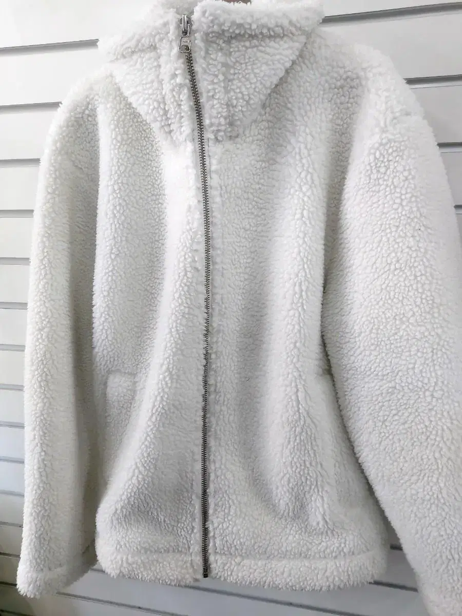 Recommended!Gentlemen's standard high neck sherpa furry poggle zip-up jacket large 100