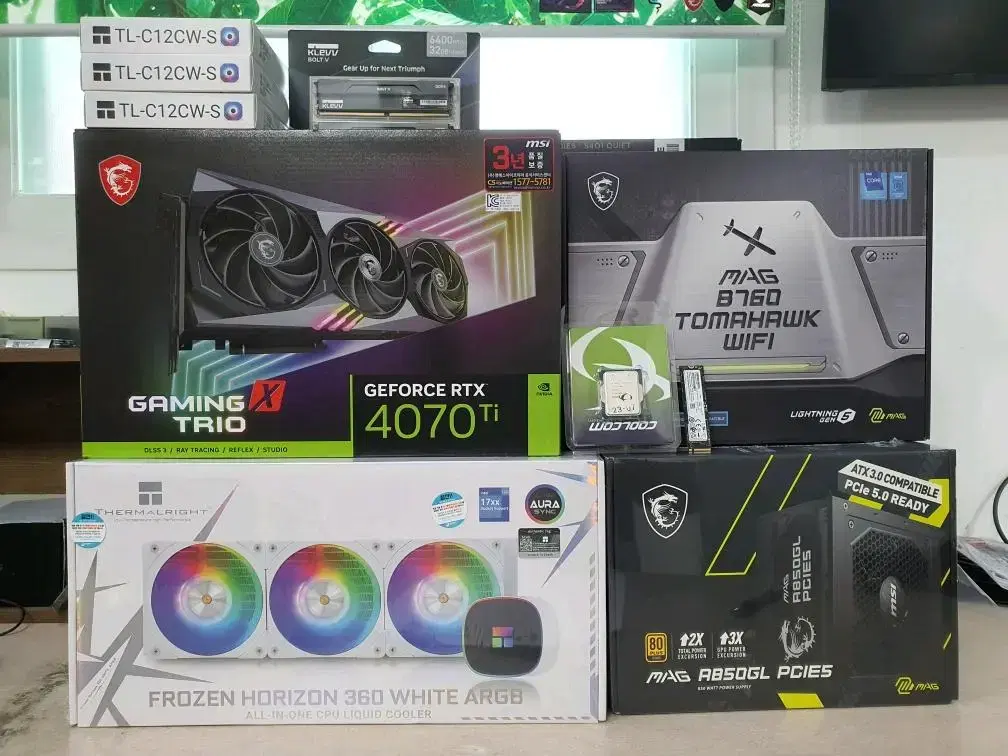 새상품 조립 i7 13세대 13700F RTX 4070 Ti 게이밍컴퓨터