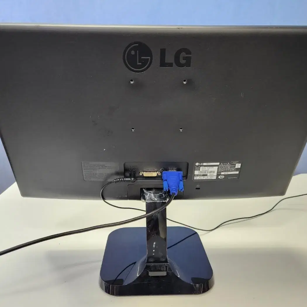 LG 22인치LED 모니터 (22M47D)