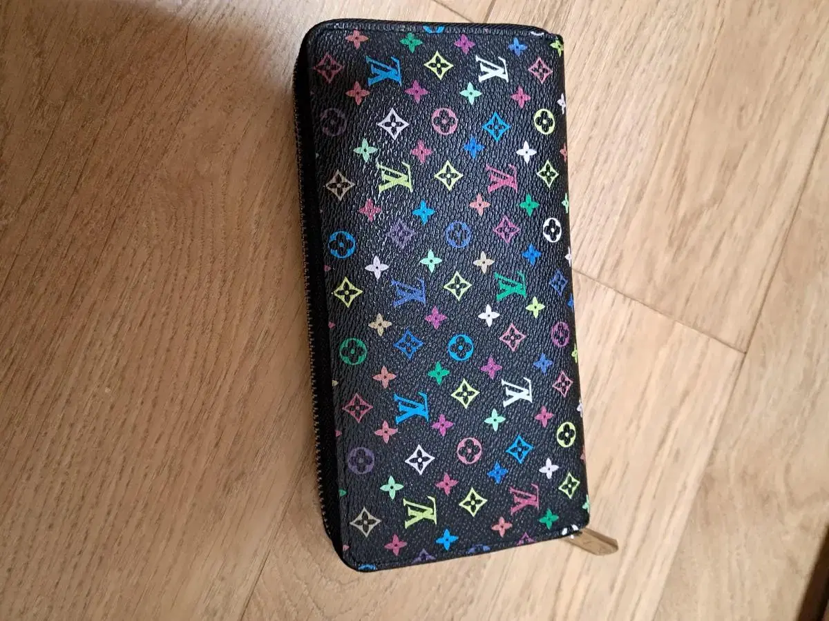 Women's long wallet