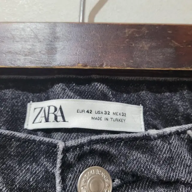 (EUR42) ZARA 자라 다크그레이 팬츠