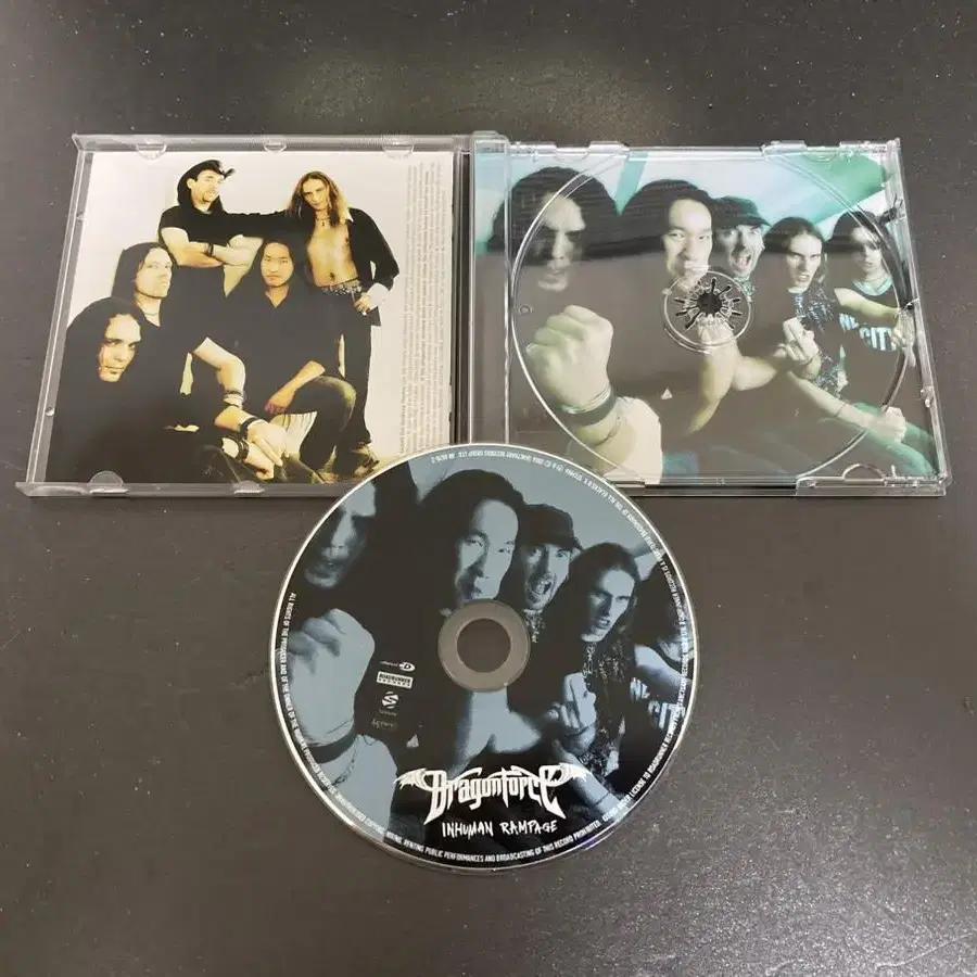 드래곤포스-Inhuman Rampage 친필싸인카드+CD