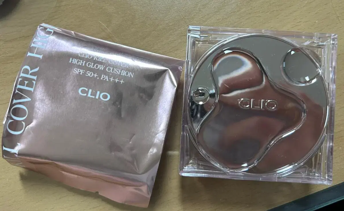 We are selling the RIO High Glow Cushion with Refills