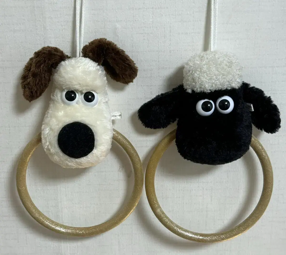 Wallace and Grommet Towel Rack Set