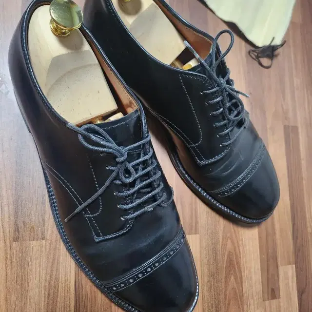 알든 코도반A7503 (STRAIGHT TIP BLUCHER) BLACK