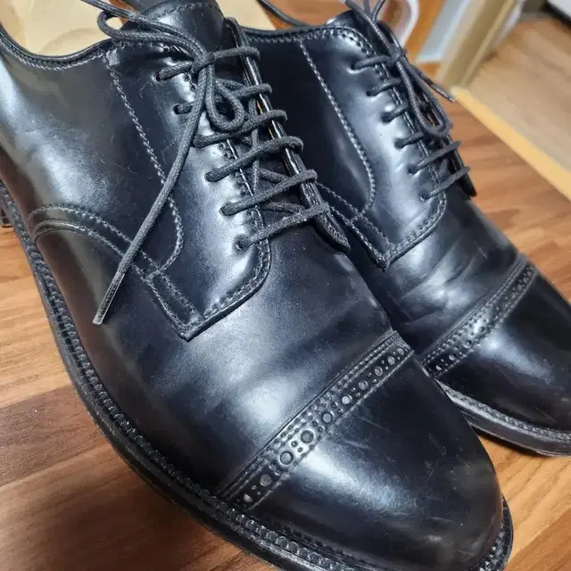 알든 코도반A7503 (STRAIGHT TIP BLUCHER) BLACK