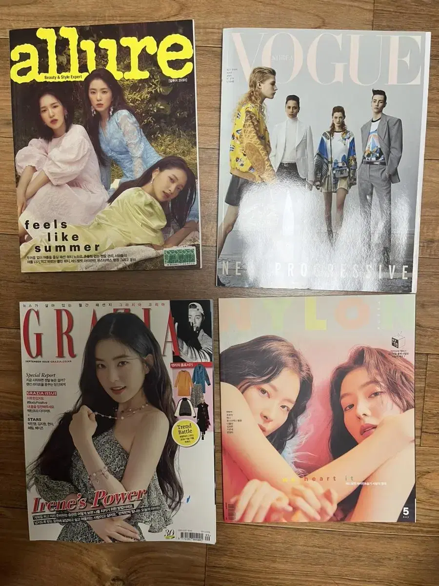 Red Velvet Magazine photobook wts