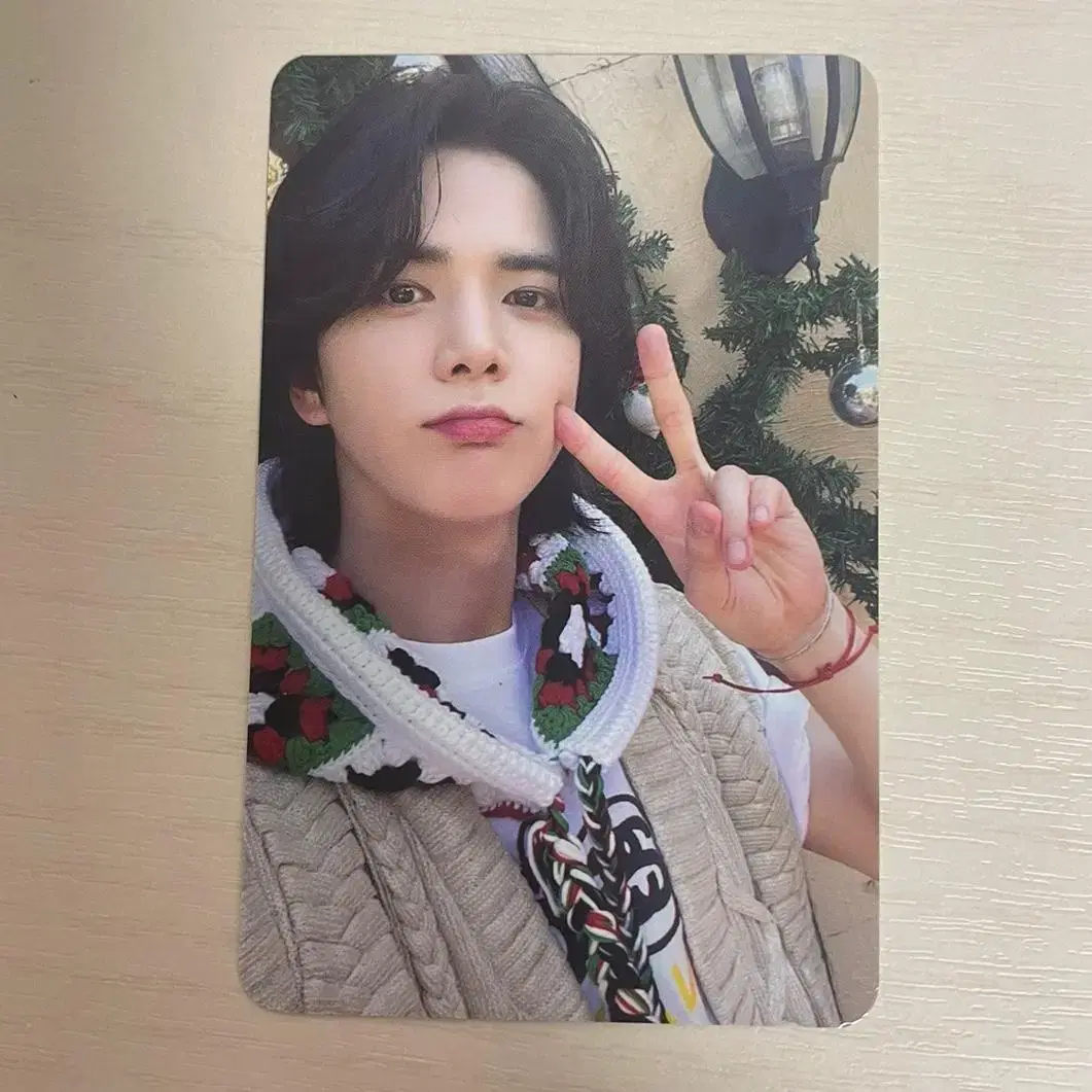 Lip gloss younghoon photocard