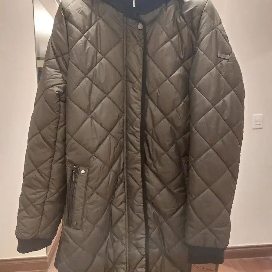 WeatherProof의 Quilted Jacket 두 벌 새상품