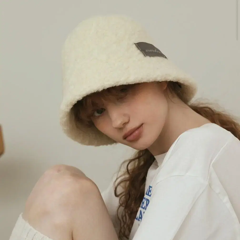 Marchen Signature boucle bucket hat