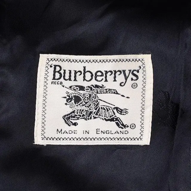 Burberrys 1b 금장 블레이저