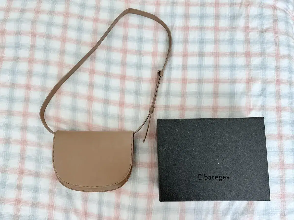 Women's Crossbody Leather (l) Bag (El Batteguev)