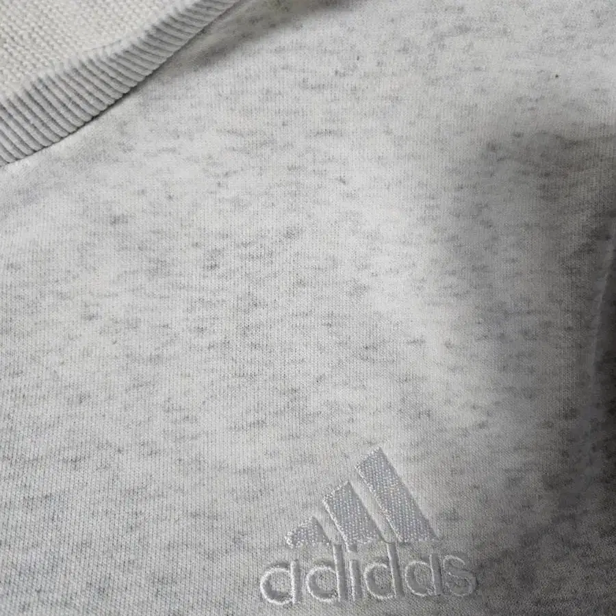 아디다스 adidas 스웻셔츠 맨투맨 긴팔티셔츠 XL