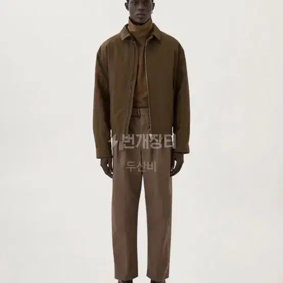 르메르 23fw 봄버 자켓 44사이즈 kobicha brown