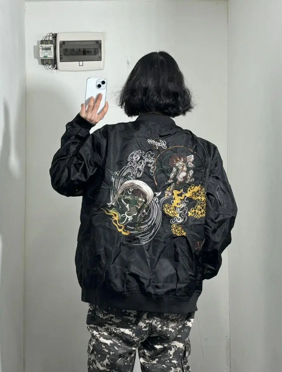 Japanese Vintage Oni Embroidered Suzanne Xl