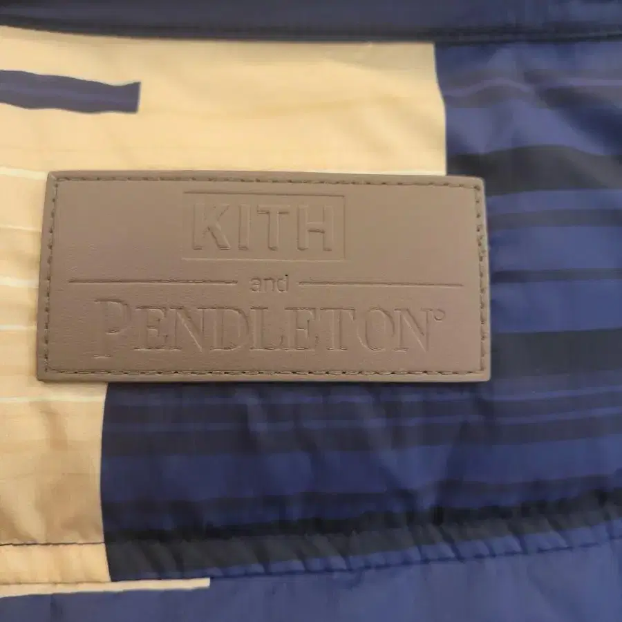 kith pendleton 패딩 자켓