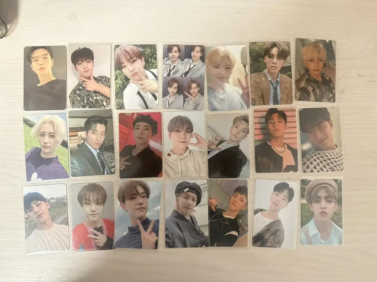 Seventeen photocard and photocard sell binders