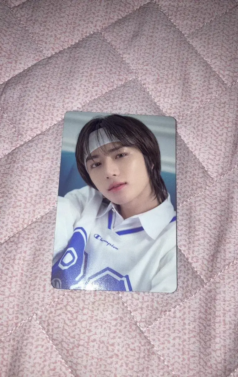 Tuvatu Four 1st beomgyu photocard pre-order benefit unreleased photocard WTS