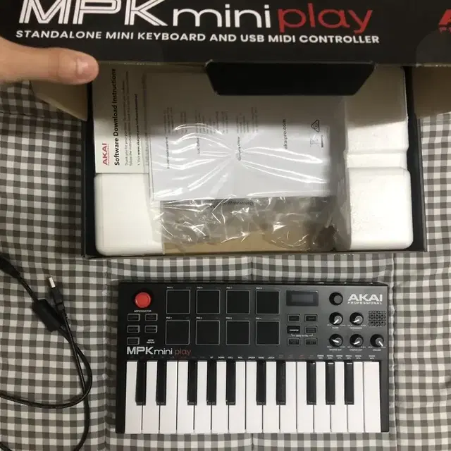 AKAI mini play 15 마스터건반