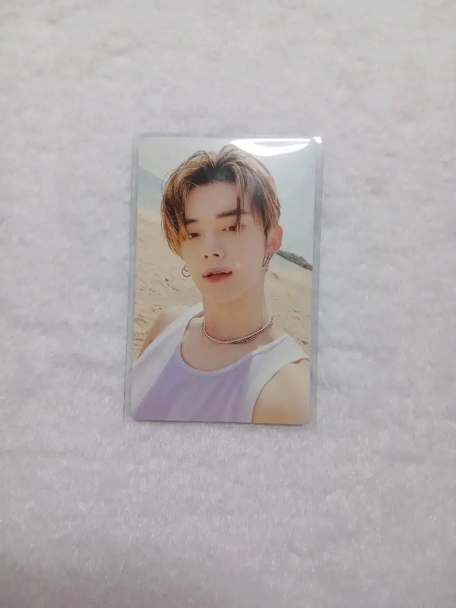 Midsummer Sky bloo sells yeonjun photocards