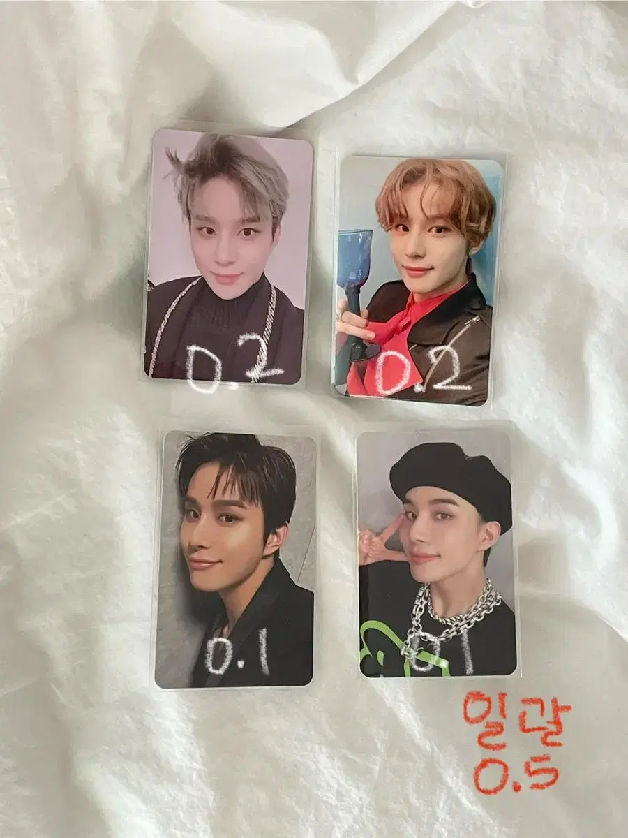 Jungwoo haechan jisung renjun jeno Sell photocards!