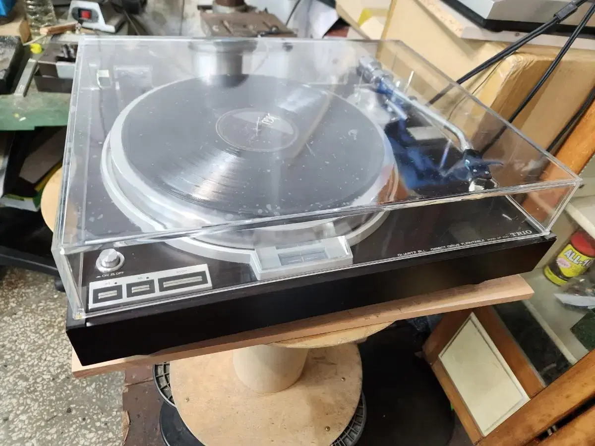 Kenwood Trio Turntable