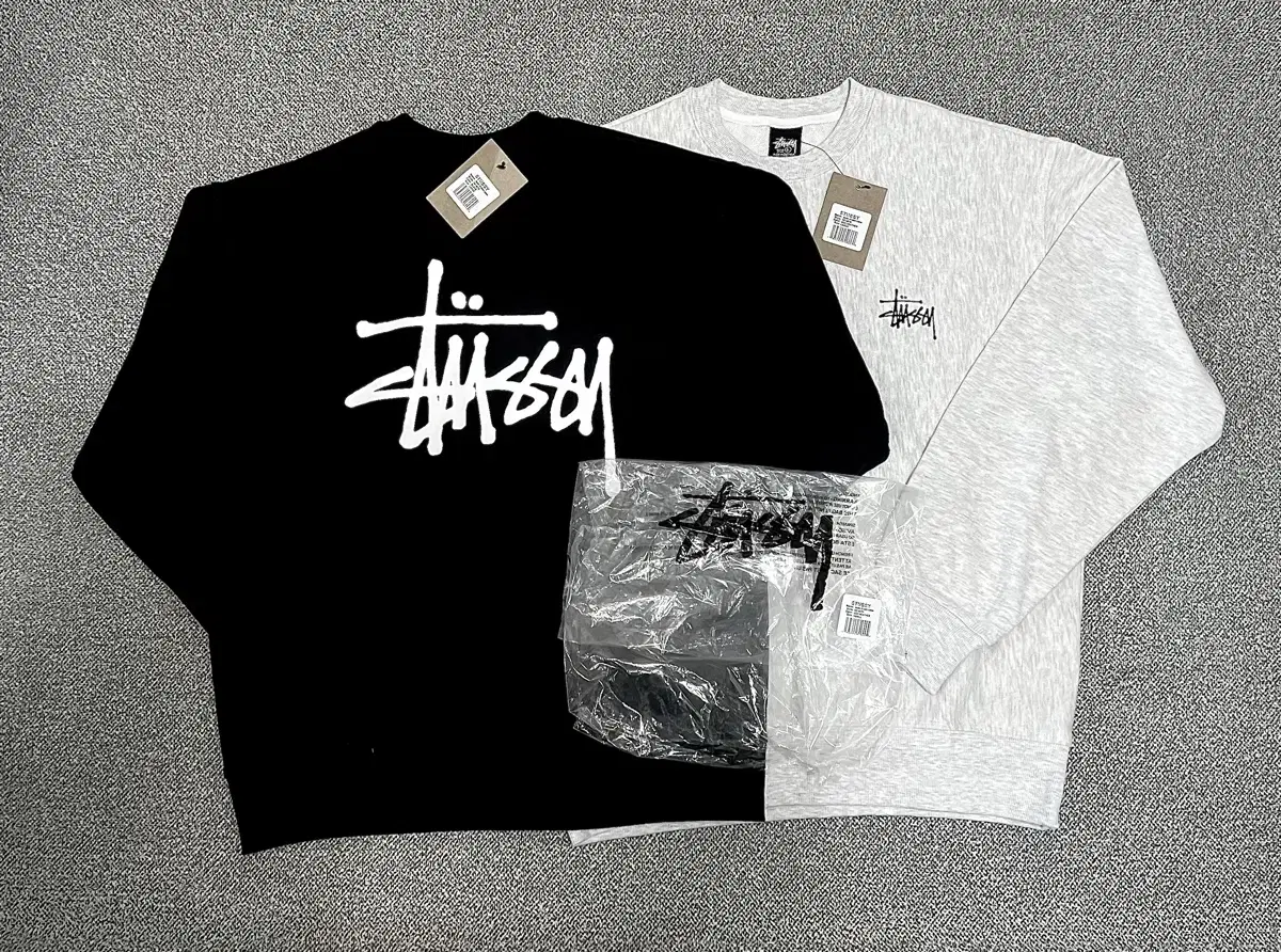 정품)새상품 스투시 STUSSY 베이직 맨투맨 블랙&애쉬헤더 그레이 컬러
