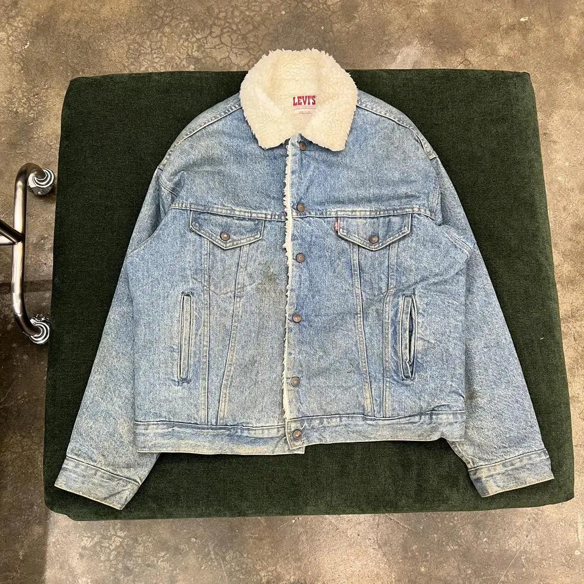 Vintage 80s Levis Sherpa Denim Jacket