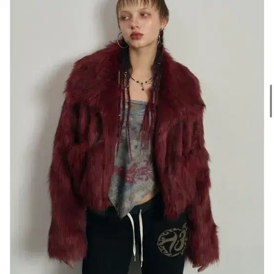 배디 버건디 퍼자켓 badee flecked ash fur jacket