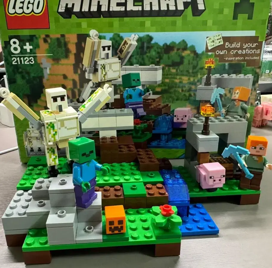 LEGO Minecraft 21123 (Box, Manual O)