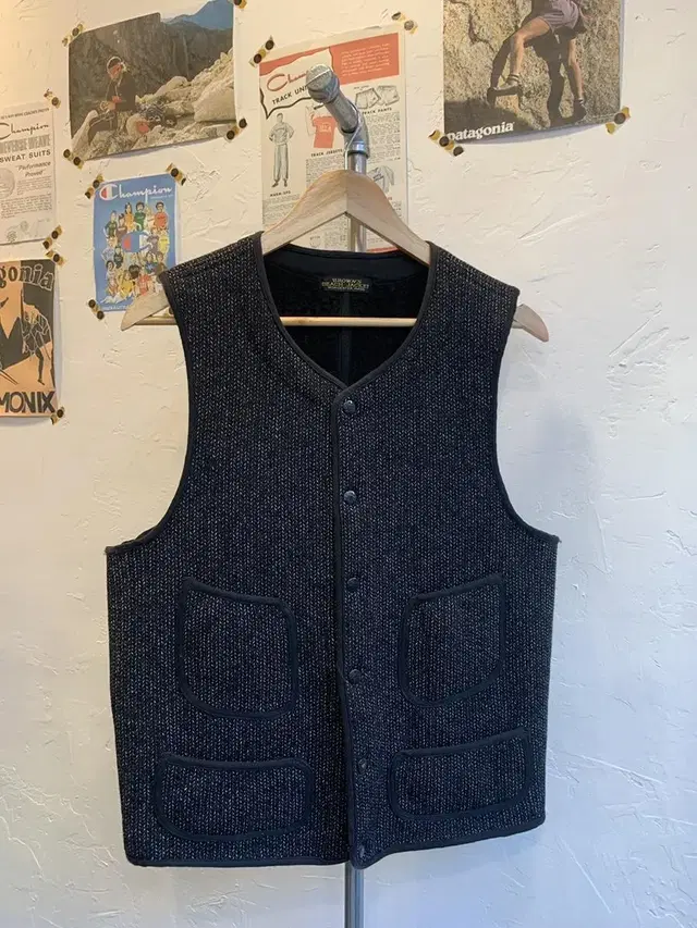 Brown's Beach Vest size38