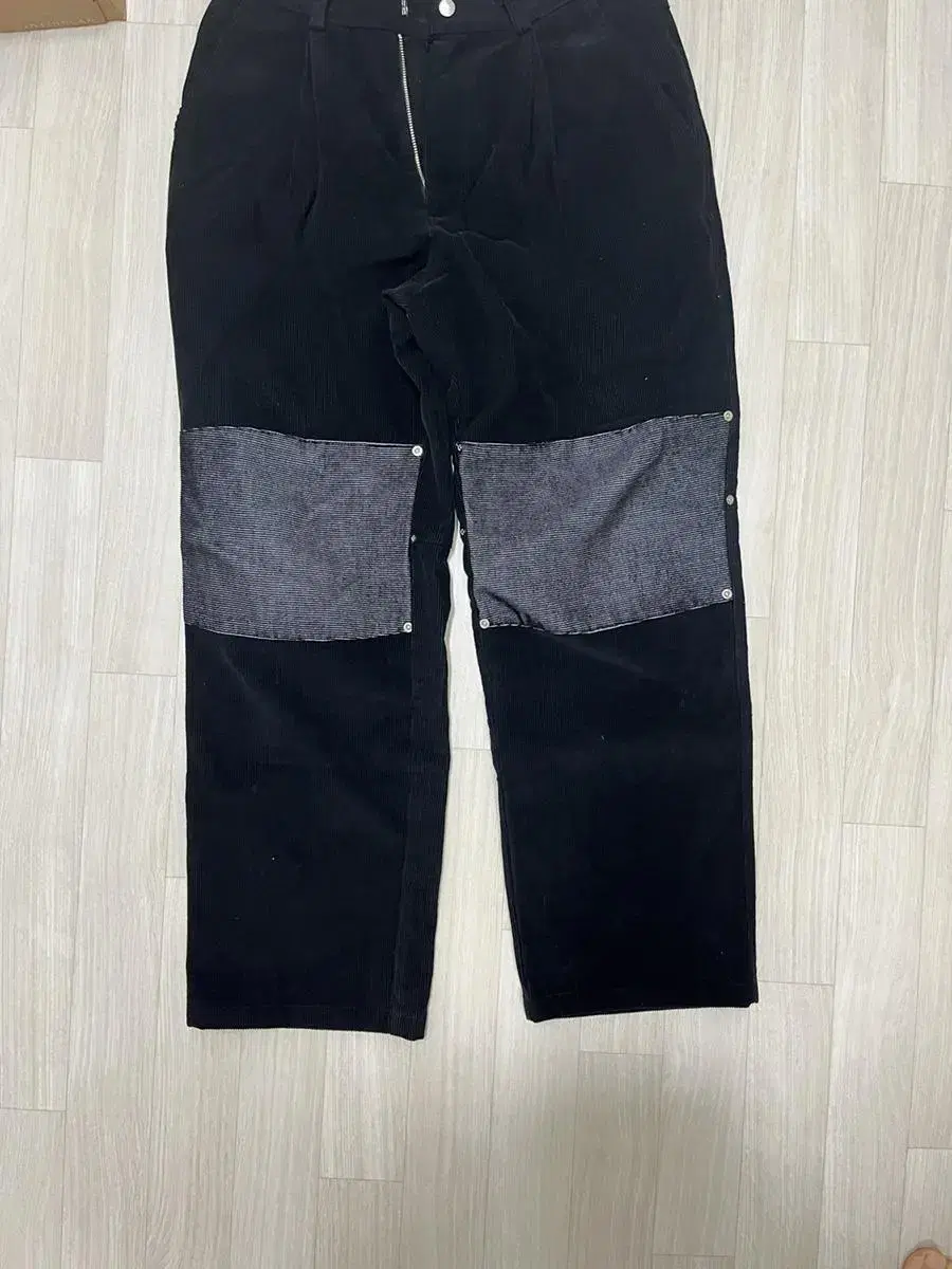 CinderArchives Carpenter Pants