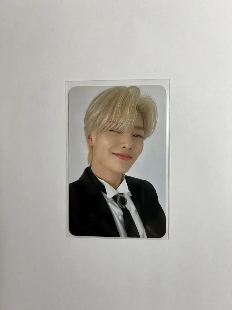 Straykids i.n photocard Pacific 11th pre-order benefit