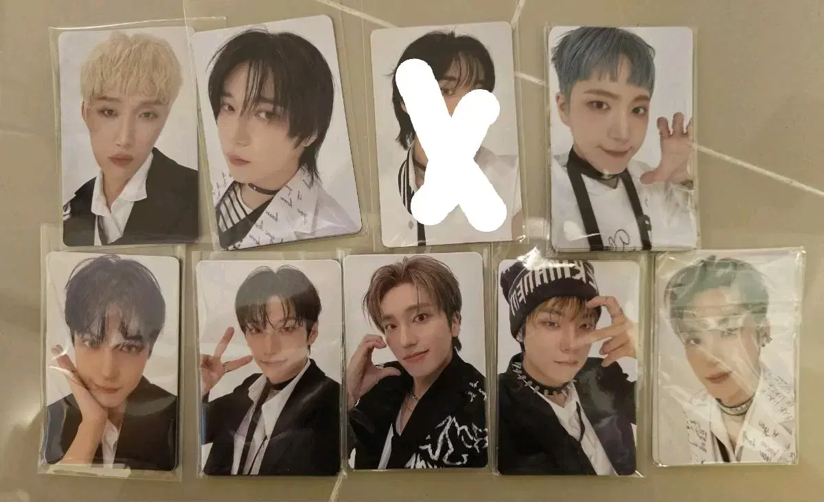 Omega X AlbumPhotocard