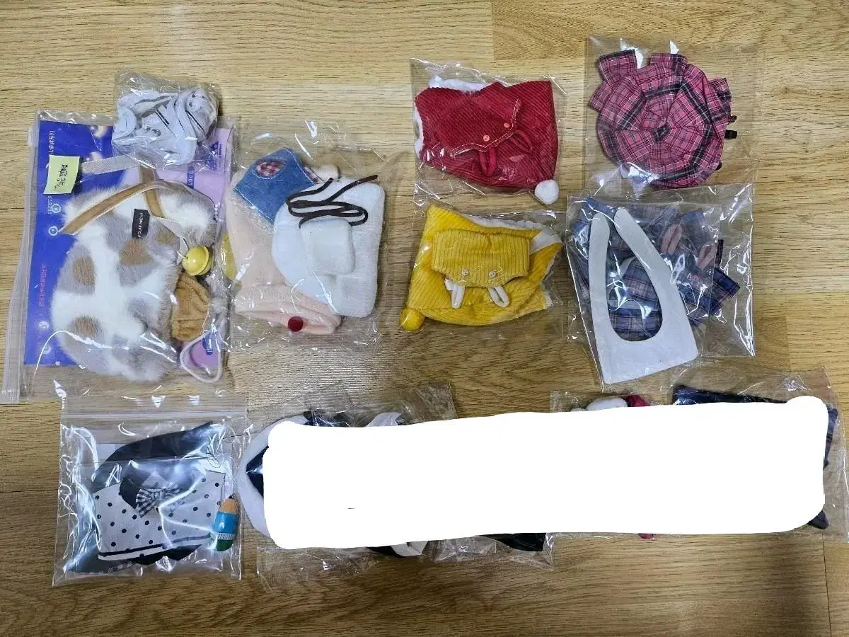 10cm doll clothes sells