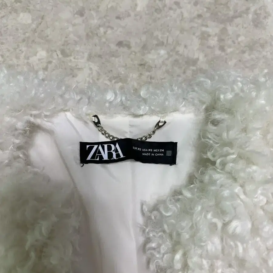 가격내림 자라 zara 뽀글이 자켓