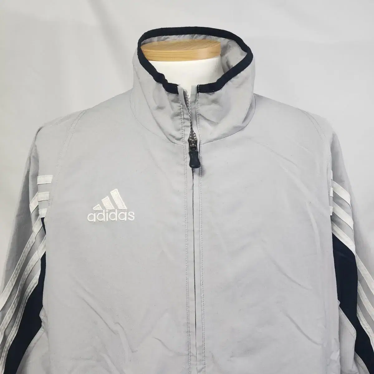 (jss495) L 아디다스 올드스쿨 바람막이 . adidas