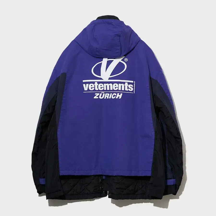 VETEMENTS JACKET