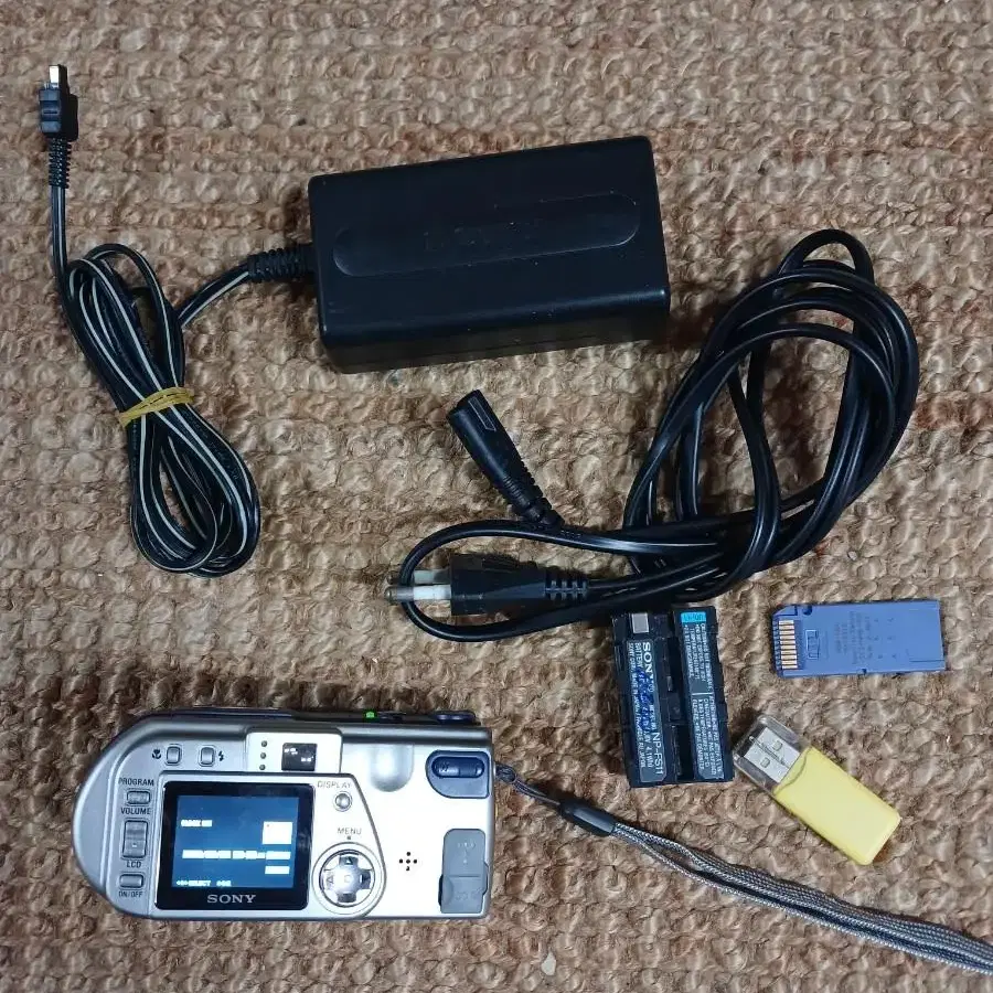 SONY DSC P1 디지털카메라