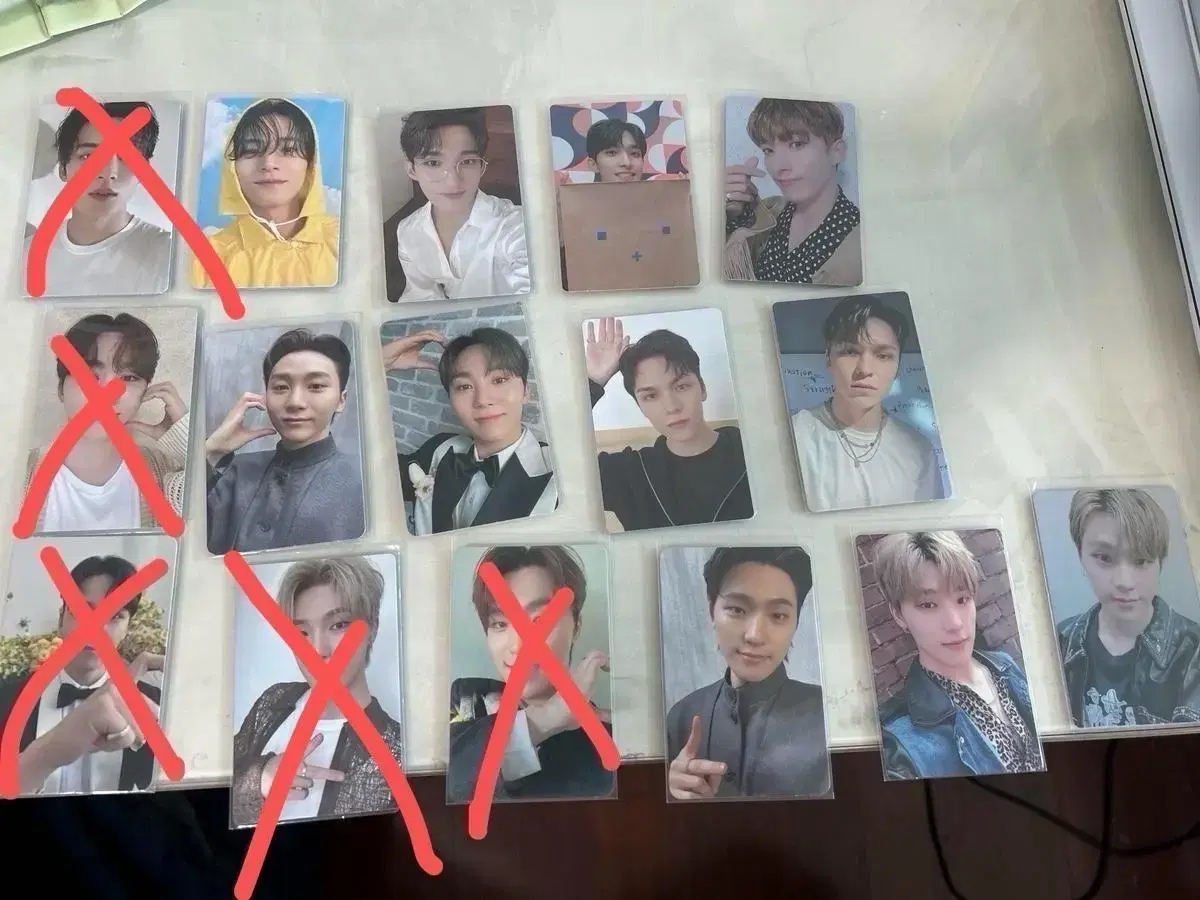 Seventeen photocard sells! Feel free to contact us