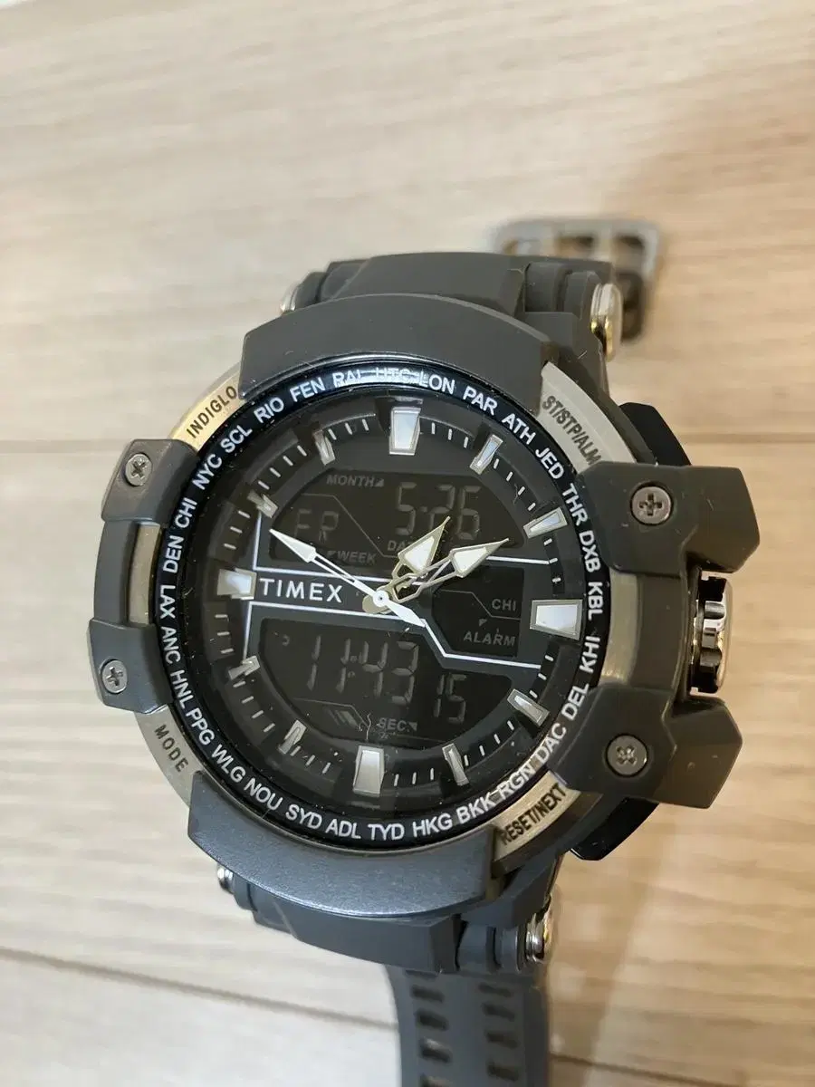 손목 시계 TIMEX TWSM22600 타이맥스